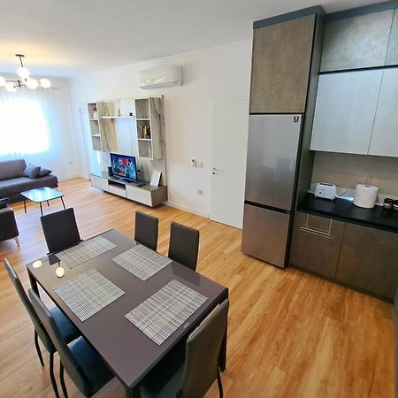 Pazari Luxury Central Apartment 티라나 외부 사진